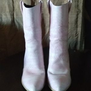 Ladies snake skin boots. Size8 excellent condition.